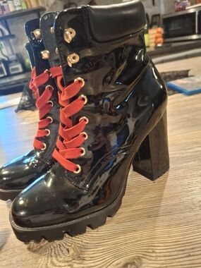 Patent Leather Lace-Up Platform Ankle Boots - Black with Red Laces